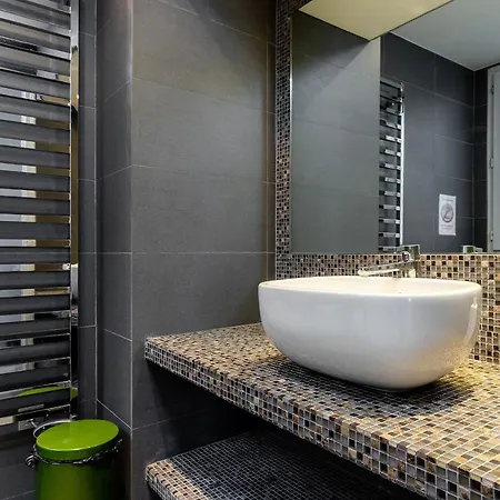 Appartamento Central Paris - Eiffel Tower View Apartment - 30 Nuits Min *
