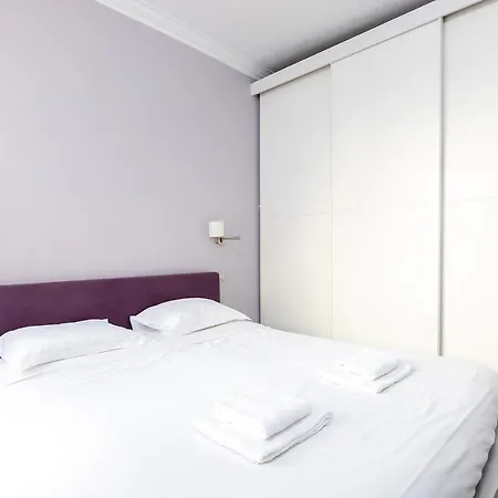 Central Paris - Eiffel Tower View Apartment - 30 Nuits Min Appartamento