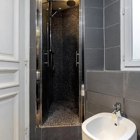 Central Paris - Eiffel Tower View Apartment - 30 Nuits Min Appartamento Parigi