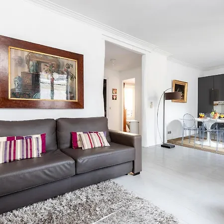 Appartamento Central Paris - Eiffel Tower View Apartment - 30 Nuits Min